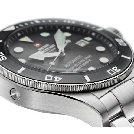 Swiss Military Men's Limited Edition Diver's Watch - SMA34060.01